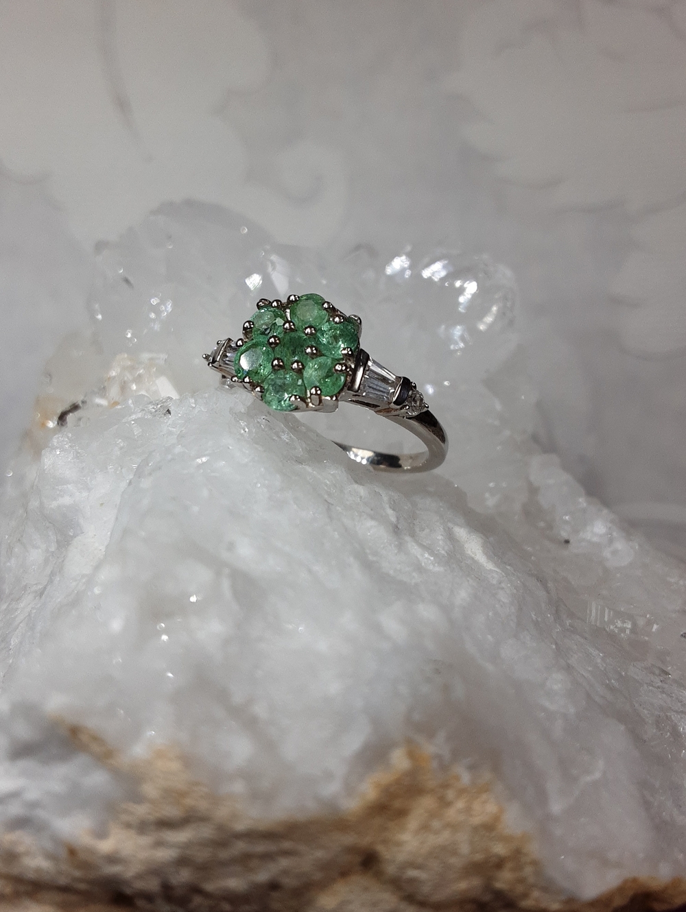 925 emerald ring. - Picture 2 of 6